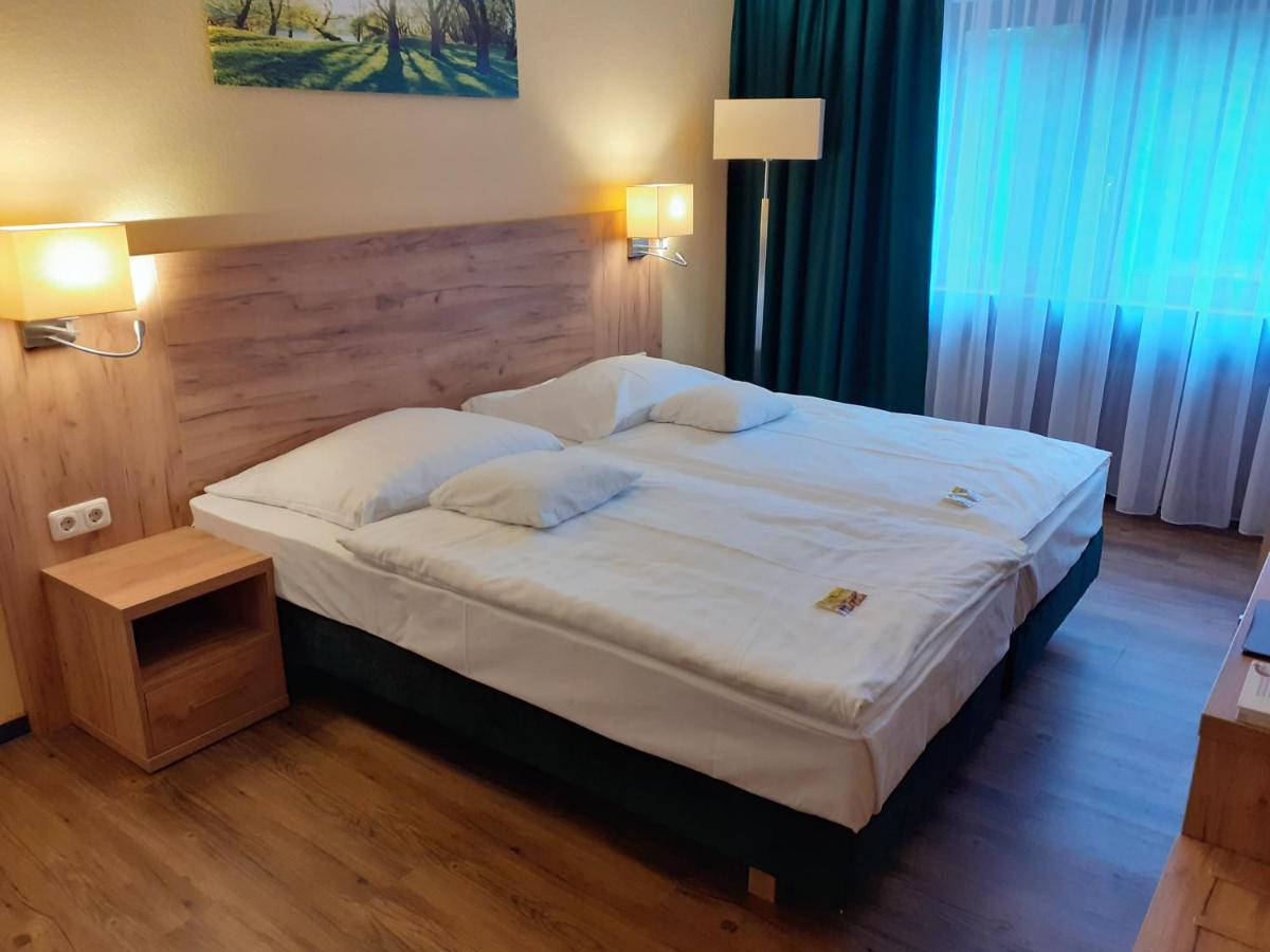 Land-Gut-Hotel Zum Alten Forsthaus - Aufladestation Fuer Elektroautos Hürtgenwald Extérieur photo