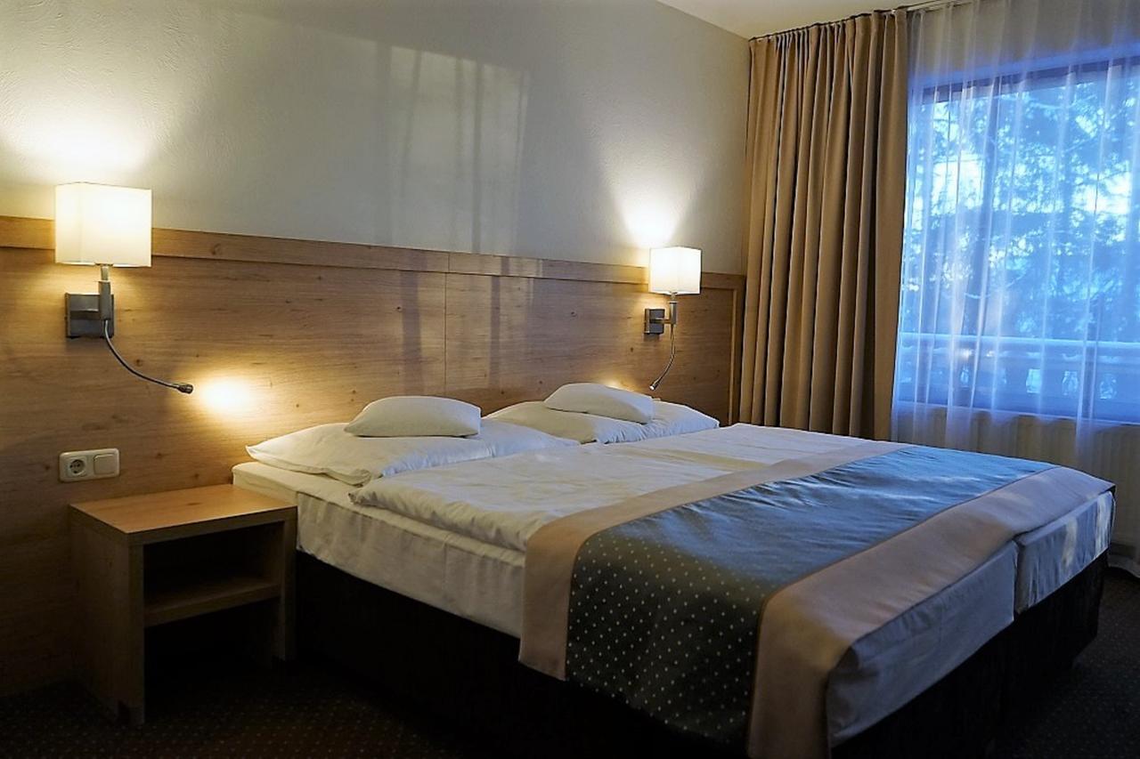 Land-Gut-Hotel Zum Alten Forsthaus - Aufladestation Fuer Elektroautos Hürtgenwald Extérieur photo